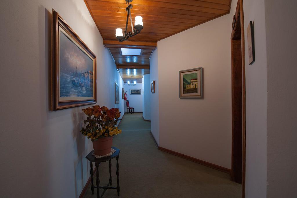 Hotel Vila Regina Campos do Jordão Extérieur photo