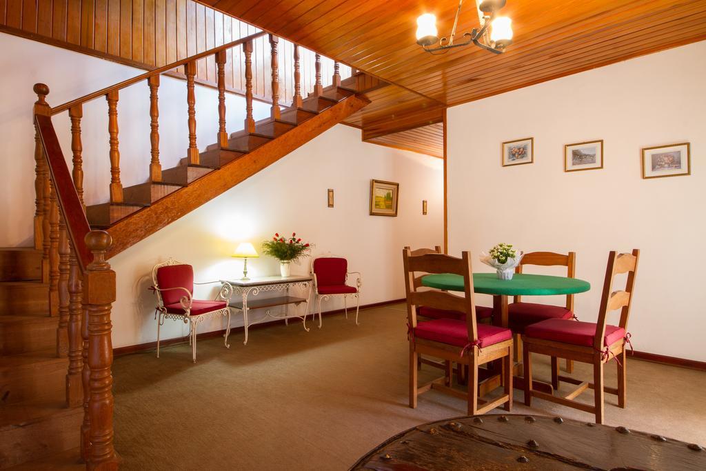 Hotel Vila Regina Campos do Jordão Extérieur photo