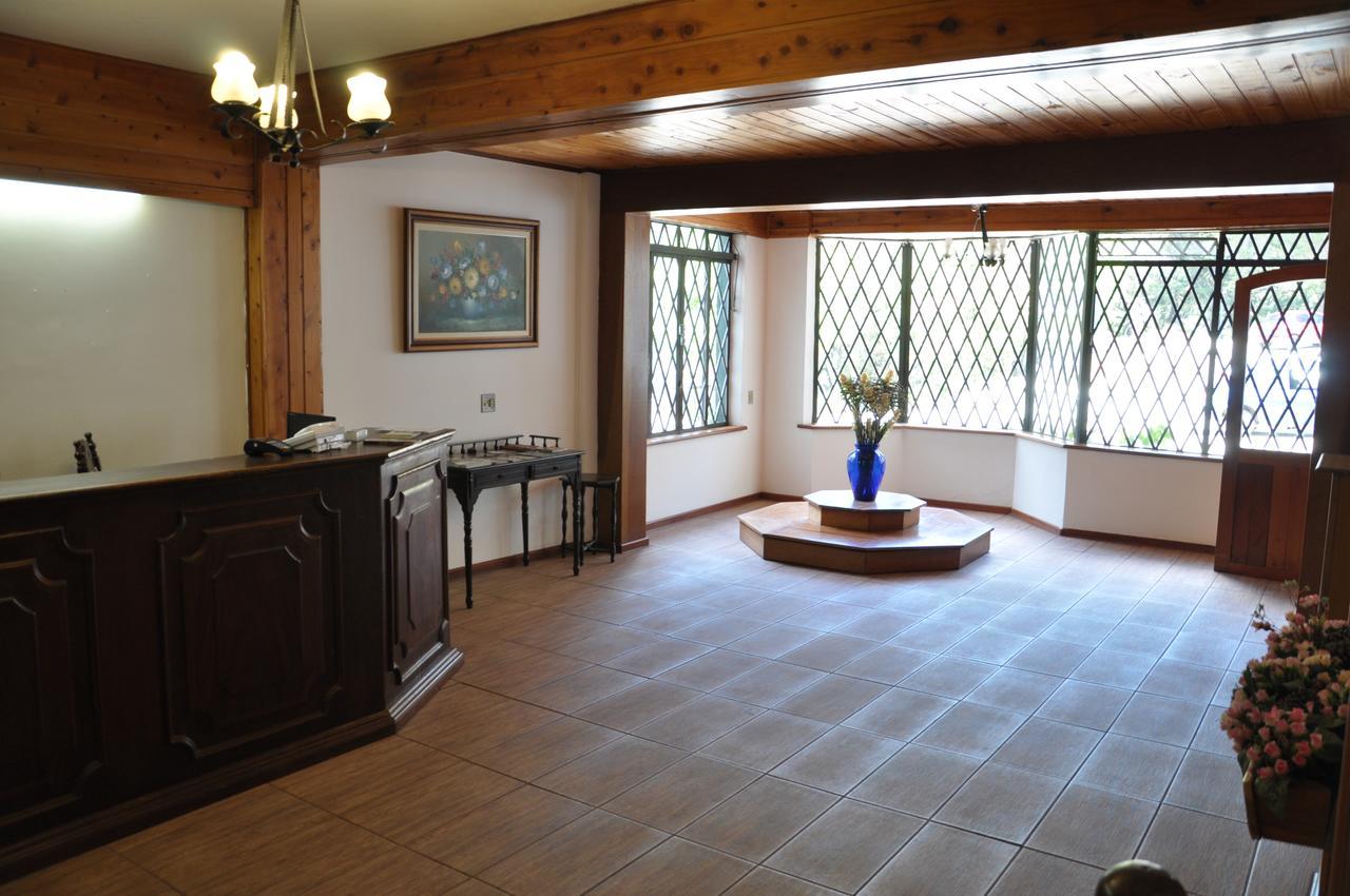 Hotel Vila Regina Campos do Jordão Extérieur photo